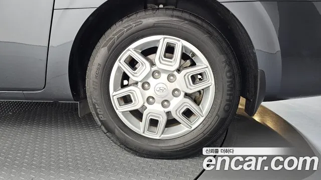 Hyundai Staria Staria L3.5 Tourer 11 мест — Фото автомобиля 21