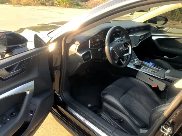 Audi A7L — Фото автомобиля 15