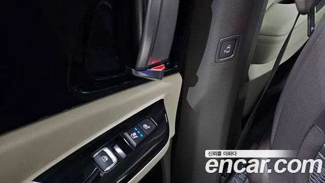 Kia Canival Carnival 4 поколение Дизель 9 мест Signature — Фото автомобиля 18