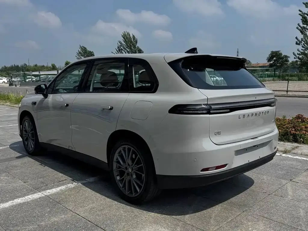Leapmotor Leapmotor C10 2026 605 LiDAR Edition — Фото автомобиля 6