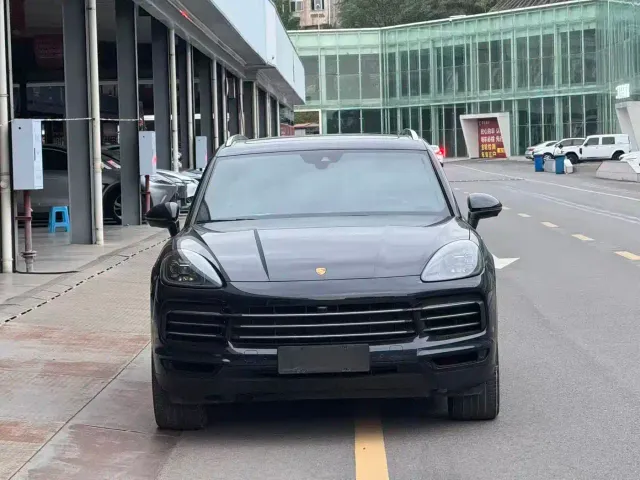 Porsche Cayenne New Energy 2021 Cayenne E-Hybrid 2.0T — Фото автомобиля 2