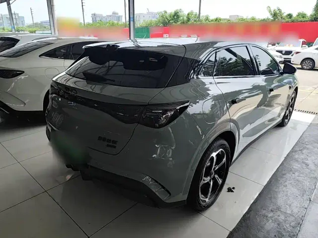 BYD Seal 06 GT — Фото автомобиля 6