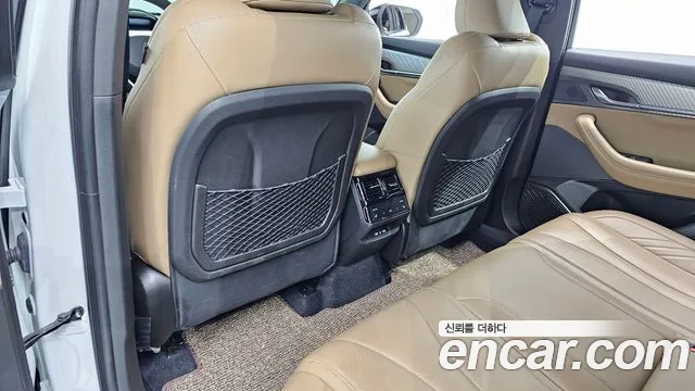 Kia K8 — Фото автомобиля 30