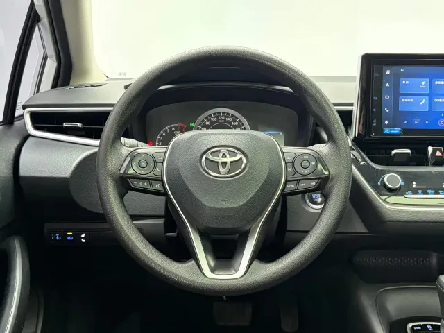 Toyota Corolla — Фото автомобиля 7