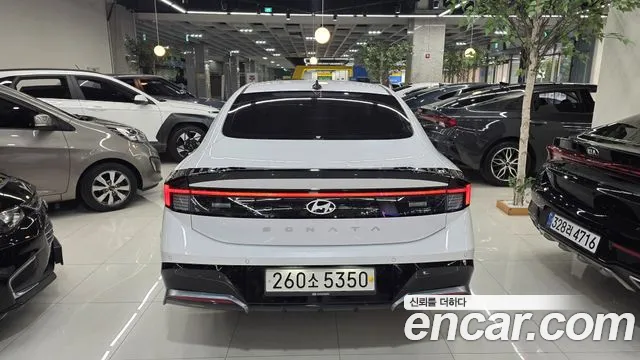 Hyundai Sonata — Фото автомобиля 5
