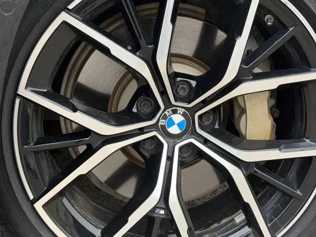 BMW 5 Series — Фото автомобиля 6