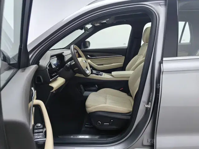 Geely Xingyue L — Фото автомобиля 10
