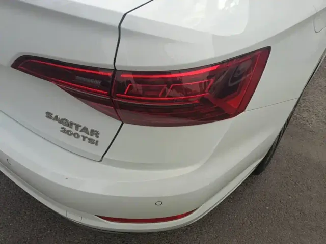 Volkswagen Sagitar — Фото автомобиля 7