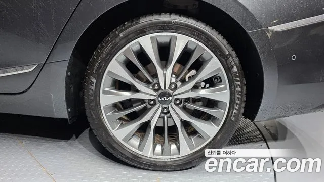 Kia K8 2.5 Бензин 2WD — Фото автомобиля 18