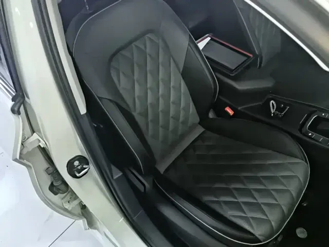 Volkswagen Sagitar — Фото автомобиля 24