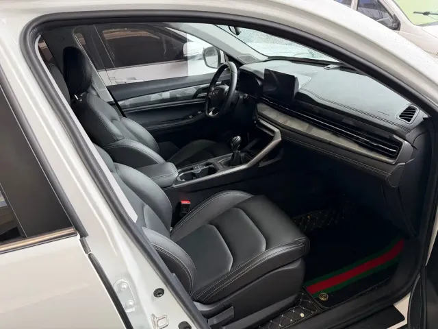 Geely Vision X6 — Фото автомобиля 9