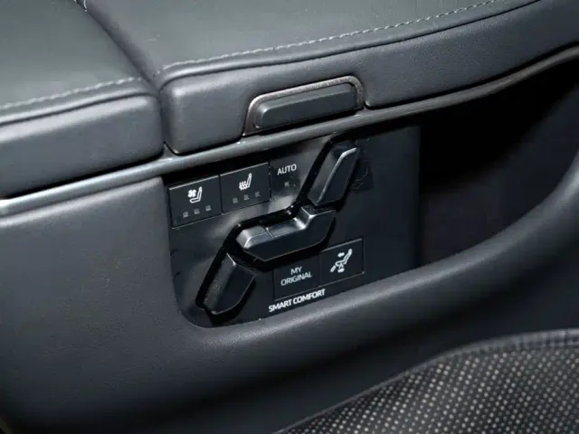 Toyota Vellfire — Фото автомобиля 26