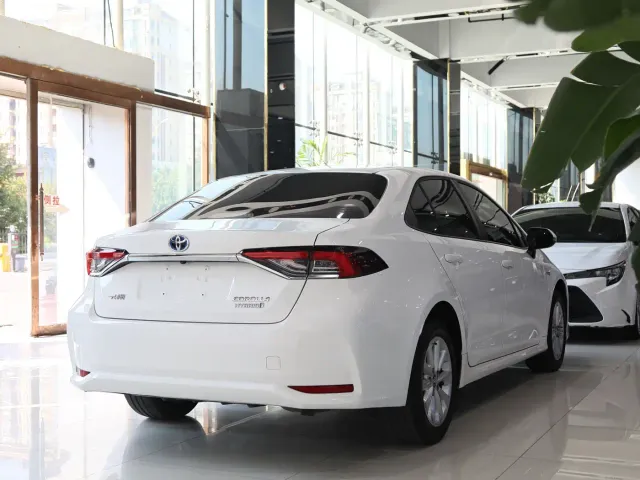 Toyota Corolla — Фото автомобиля 16