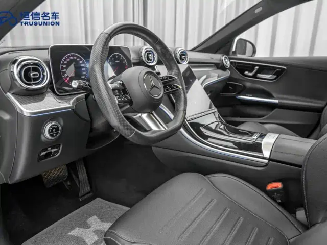 Mercedes-Benz C-Class — Фото автомобиля 12