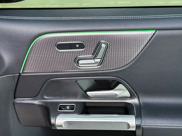 Mercedes-Benz GLB-Class — Фото автомобиля 11