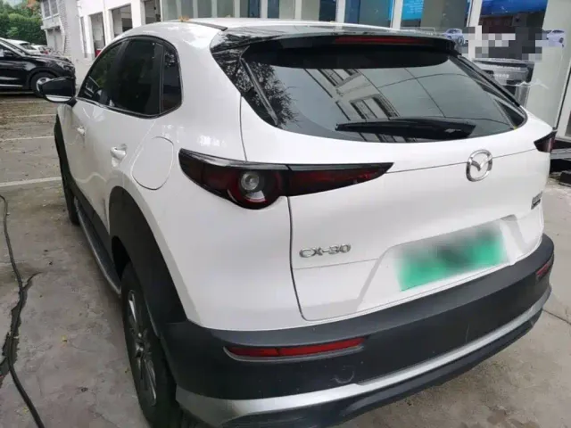 Mazda CX-30 EV — Фото автомобиля 4