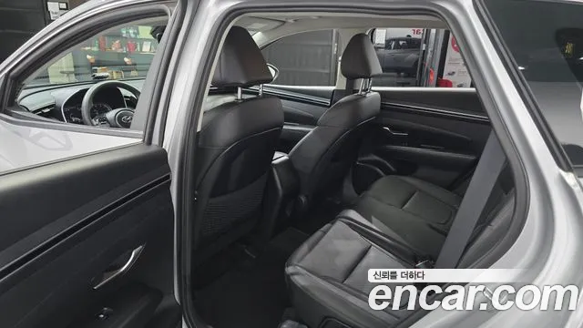Hyundai Tucson Tucson (NX4) Дизель 2.0 4WD — Фото автомобиля 11