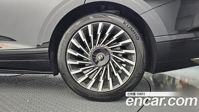 Hyundai Grandeur GN7 — Фото автомобиля 6