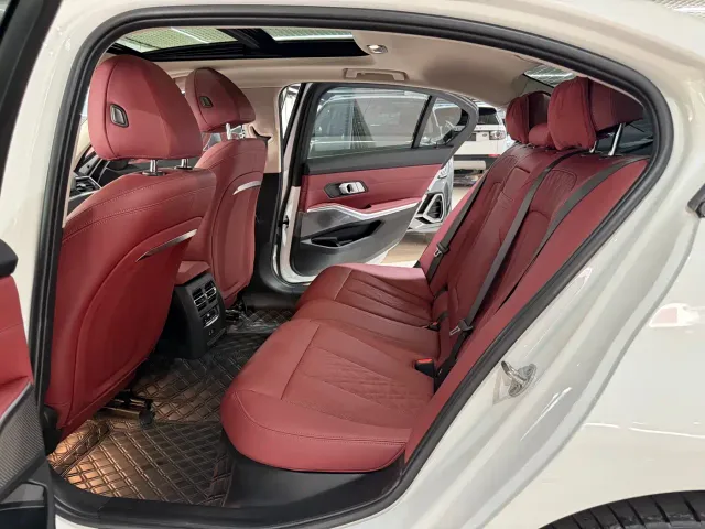 BMW 3 Series — Фото автомобиля 8