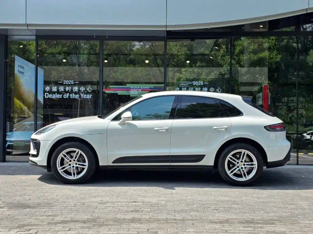 Porsche Macan — Фото автомобиля 2