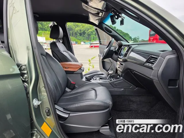 KG_Mobility_Ssangyong Rexton Новый Rexton Sport Khan Дизель 2.2 4WD — Фото автомобиля 12