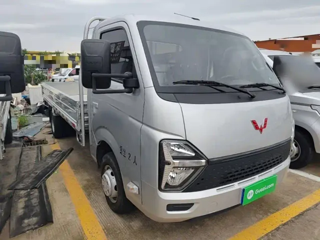 Wuling Longka — Фото автомобиля 3