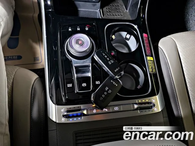 Kia Carnival 4th Gen — Фото автомобиля 18