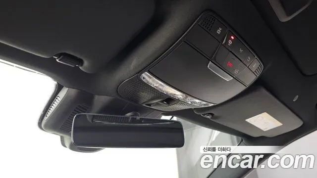 Mercedes-Benz E-Class — Фото автомобиля 30