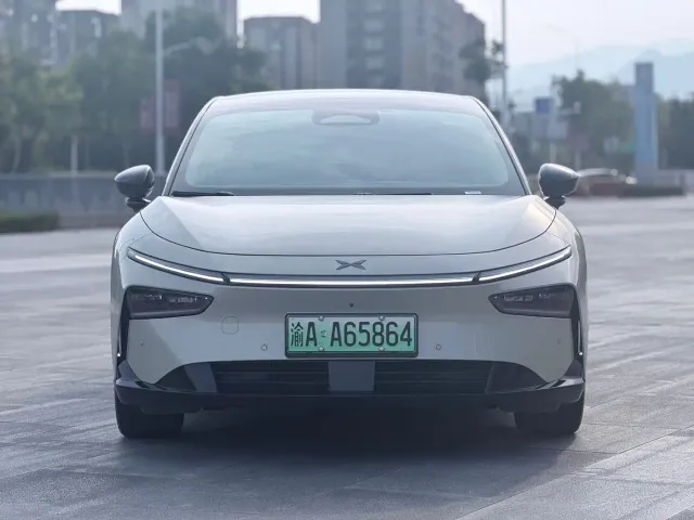 Xpeng P7+ — Фото автомобиля 2