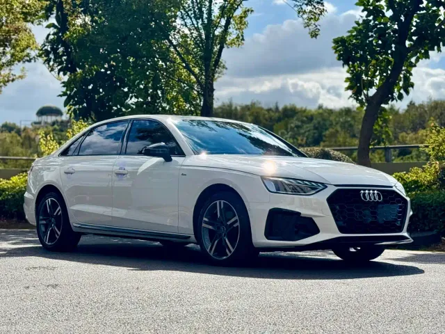 Audi A4L — Фото автомобиля 3