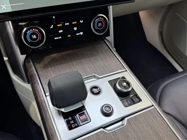 Land Rover Range Rover — Фото автомобиля 10