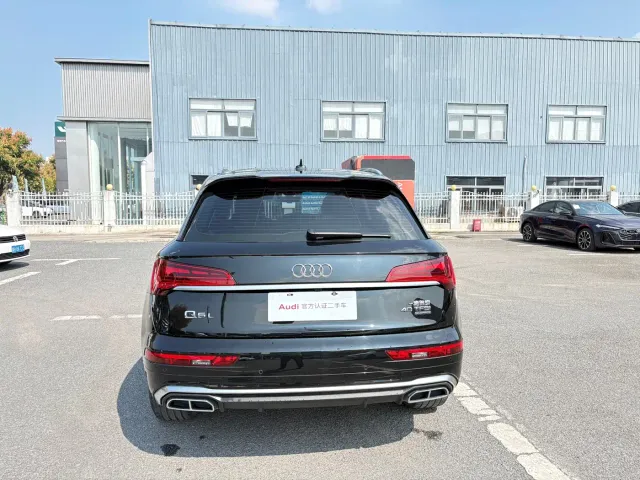 Audi Q5L — Фото автомобиля 6
