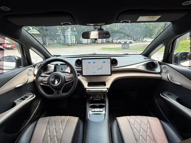 BYD Dolphin — Фото автомобиля 9