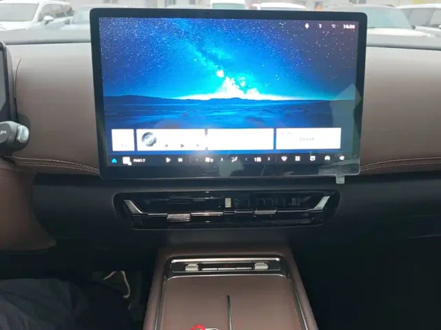 Wuling Starlight 730 — Фото автомобиля 12