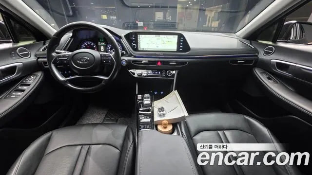 Hyundai Sonata — Фото автомобиля 16