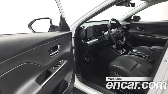 Hyundai Kona SX2 — Фото автомобиля 15