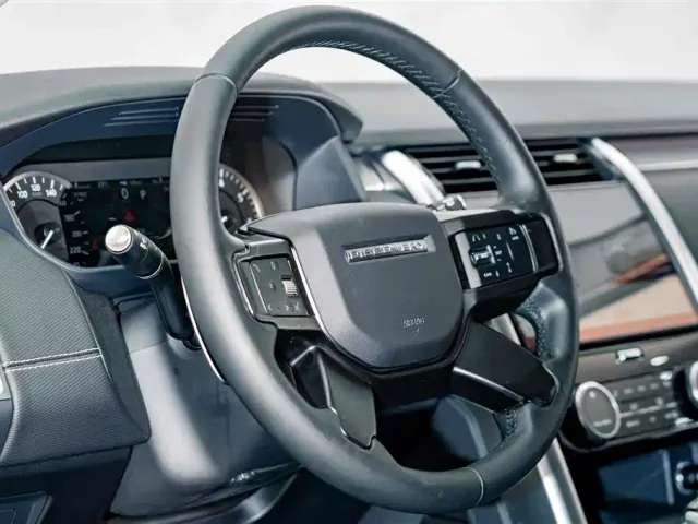 Land Rover Discovery 2023 360PS R-Dynamic SE — Фото автомобиля 9