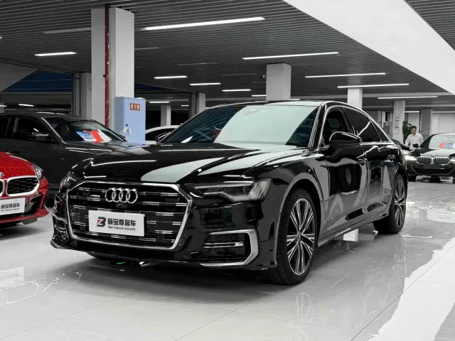 Фотография автомобиля — Audi A6L