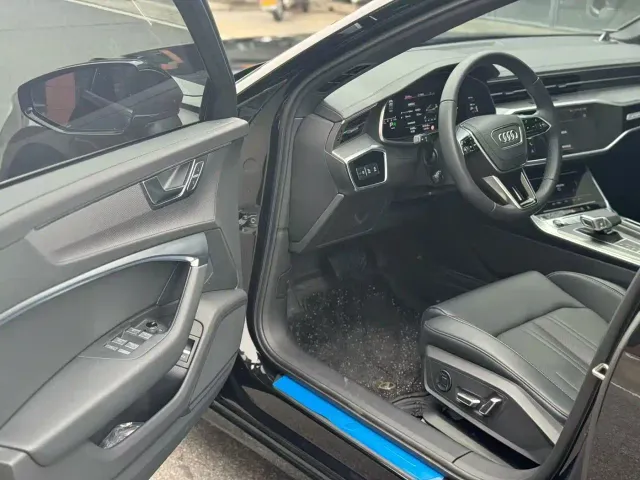 Audi A6L — Фото автомобиля 4