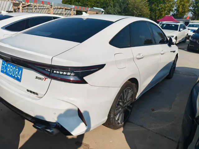 Chery Arrizo 8 — Фото автомобиля 9