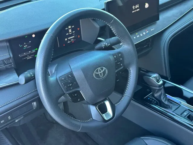 Toyota Camry — Фото автомобиля 11