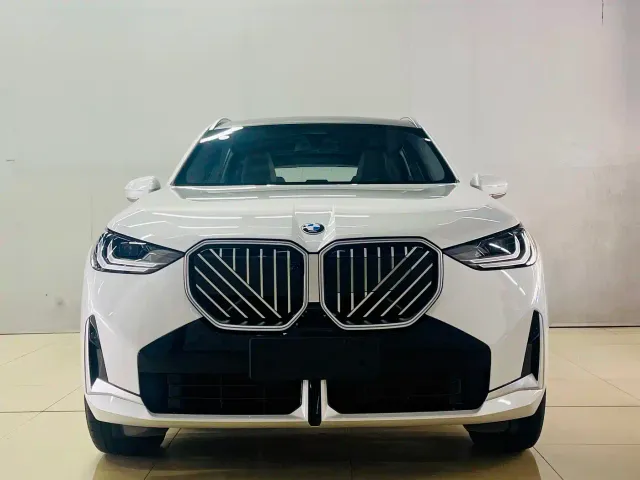 Фотография автомобиля — BMW X3