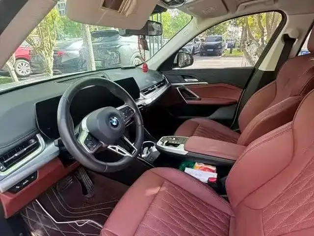 BMW X1 — Фото автомобиля 9