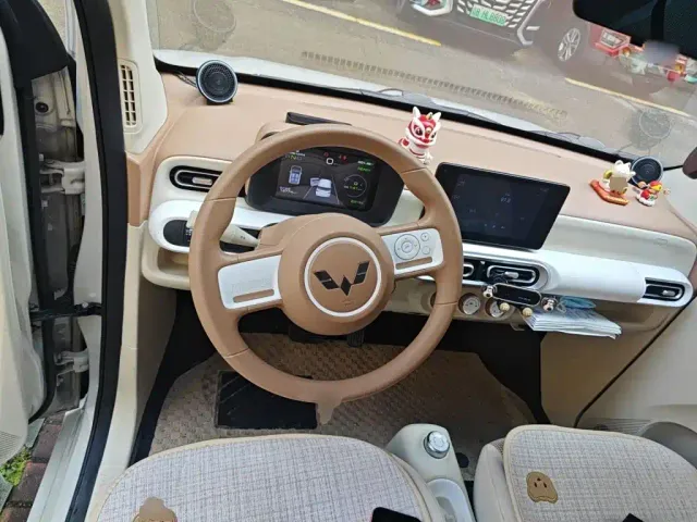 Wuling Hongguang Mini EV — Фото автомобиля 6
