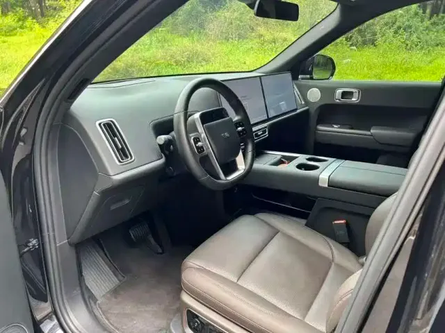 Li Auto L9 — Фото автомобиля 7