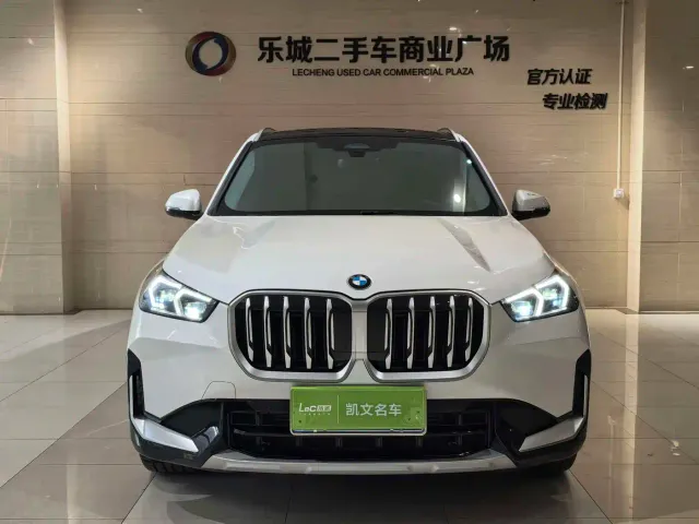 BMW X1 — Фото автомобиля 2