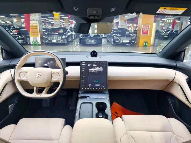 Nio ET5 Touring — Фото автомобиля 17