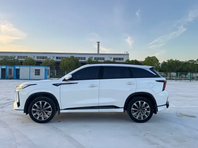 Changan CS75 Plus — Фото автомобиля 6
