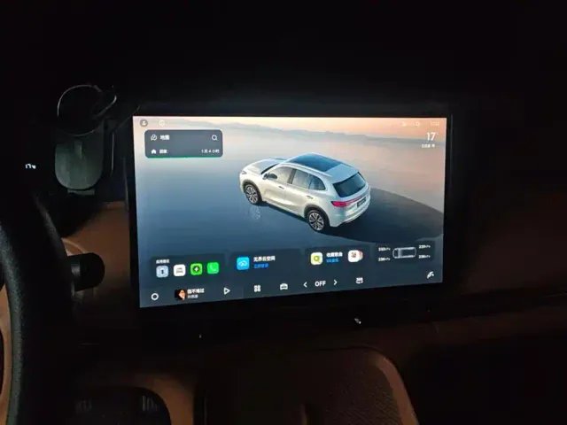 Geely Galaxy Starship 7 EM-i — Фото автомобиля 13