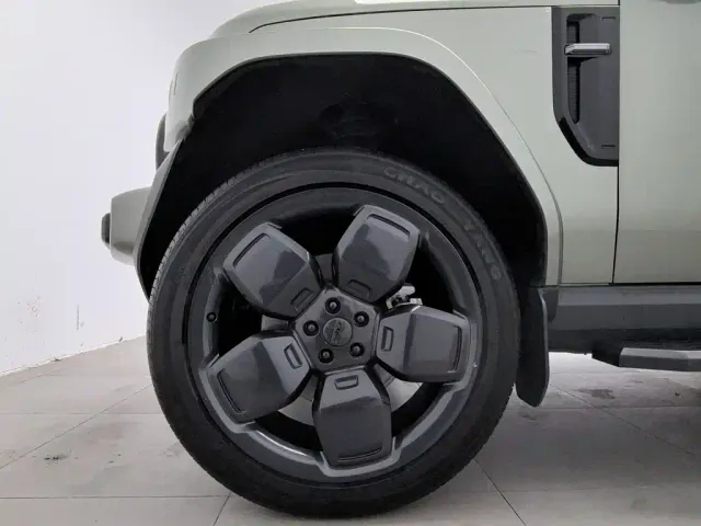 iCAR V23 — Фото автомобиля 17